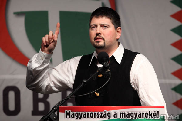 szegedi csanad tuntetes